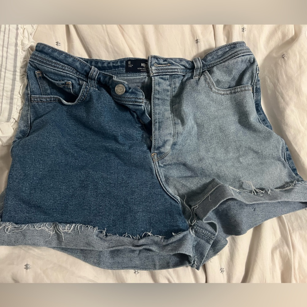 Hollister jeans shorts size 11!